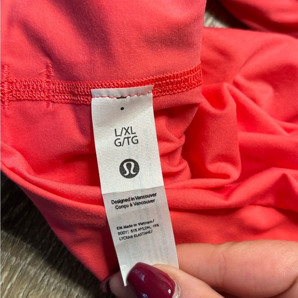 L/XL BNWT Lululemon Bend This V and Racer Bra - Picture 4 of 10